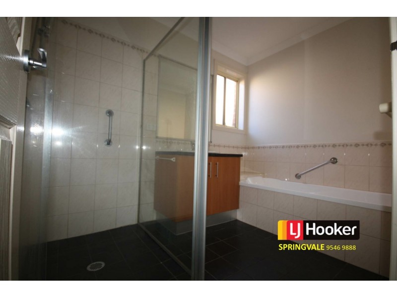 2/23 Edmond Street, Springvale VIC 3171