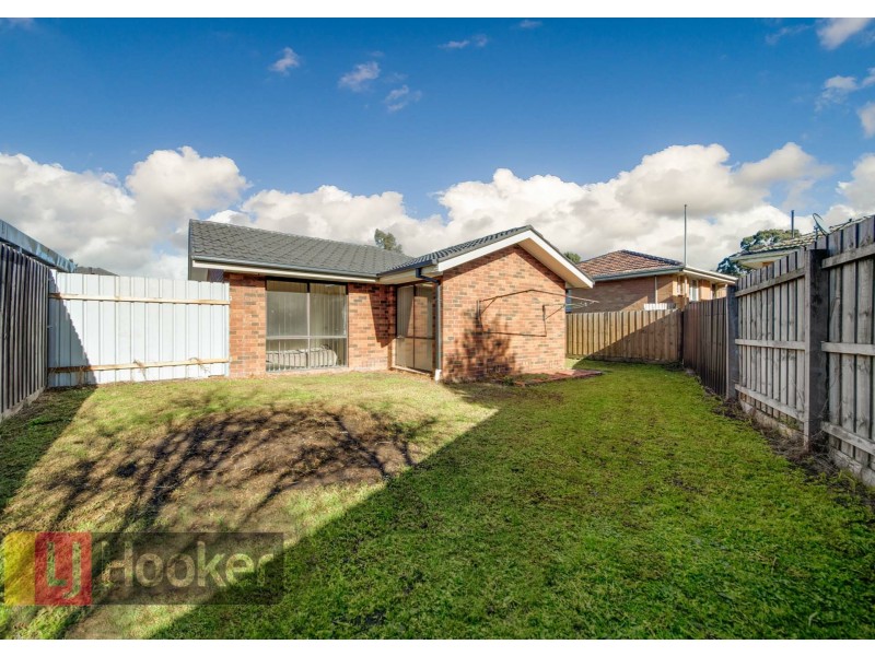 2/5 REARK AVENUE, Noble Park VIC 3174