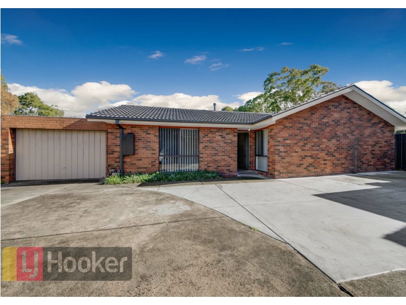 2/5 REARK AVENUE, Noble Park VIC 3174