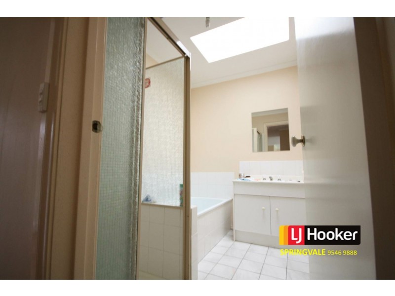 54 Balmoral Avenue, Springvale VIC 3171