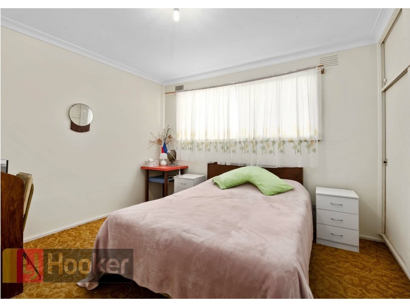 18 CLIVE AVENUE, Springvale VIC 3171