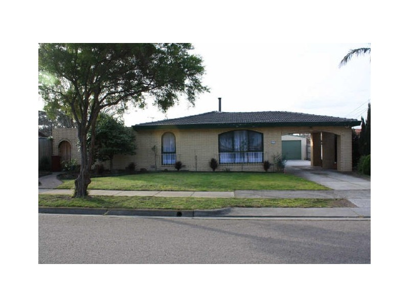 1 Kerrie Court, Springvale South VIC 3172