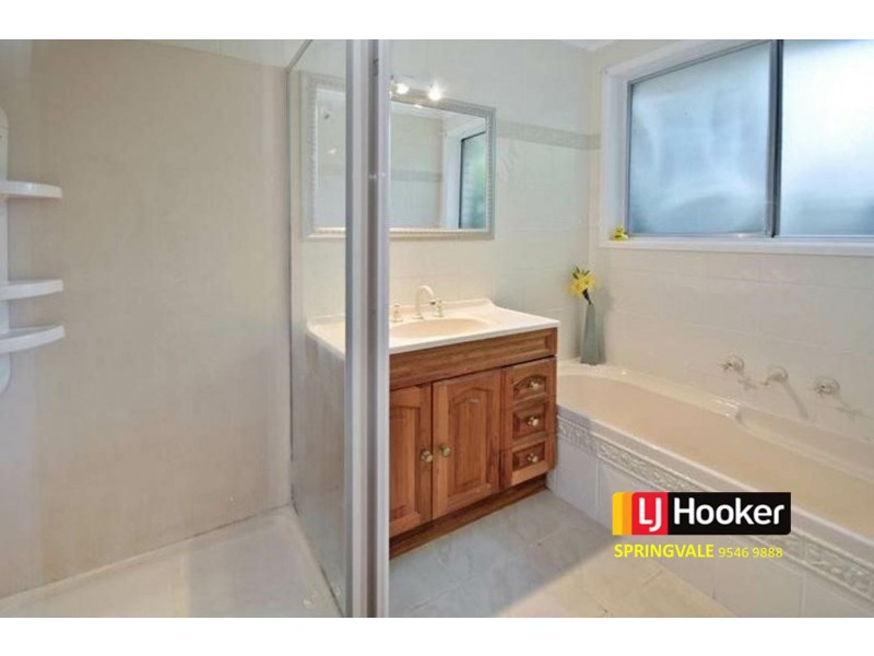 22 Farnham Avenue, Wheelers Hill VIC 3150