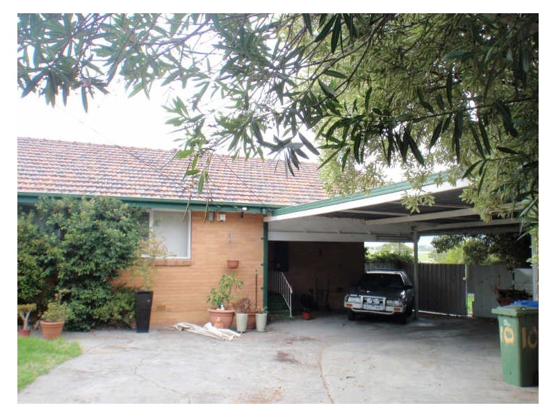 10 Carlyon Court, Springvale VIC 3171