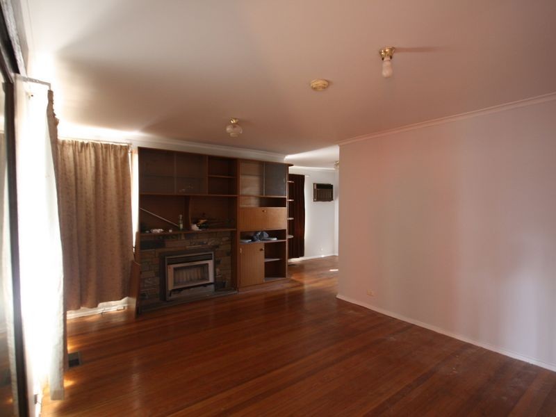 22 Burraneer Drive, Keysborough VIC 3173