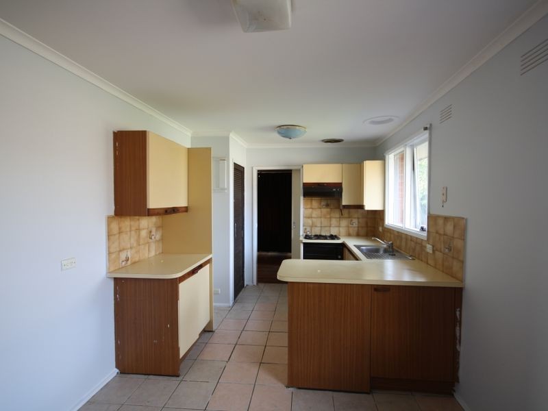 22 Burraneer Drive, Keysborough VIC 3173