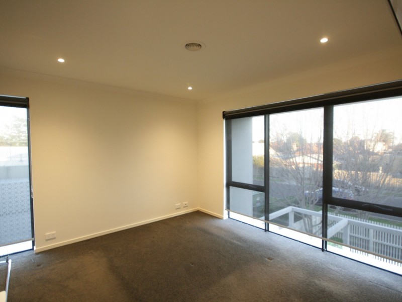 55 Villa Road, Springvale VIC 3171