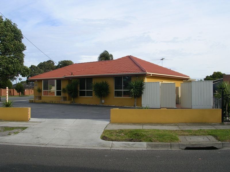 2 Guildford Avenue, Springvale VIC 3171