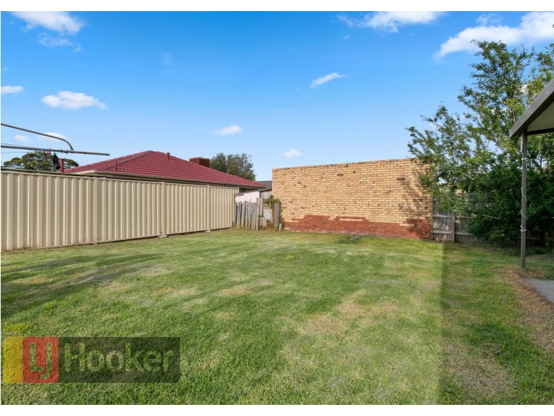 9 BELMONT CRT, Springvale VIC 3171