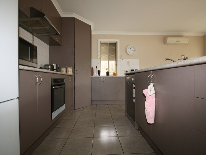 16 HANRAHAN WYND, Lynbrook VIC 3975