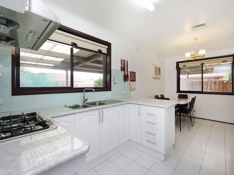 5 Coolibah Place, Keysborough VIC 3173