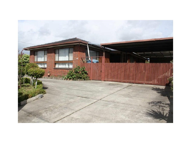 204 Gladstone Road, Dandenong North VIC 3175