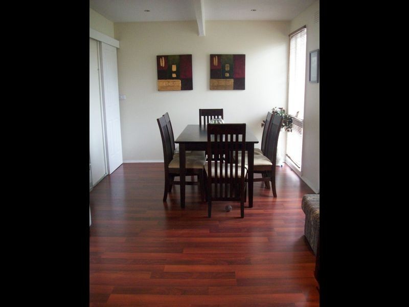 4 Kinarra Court, Springvale South VIC 3172