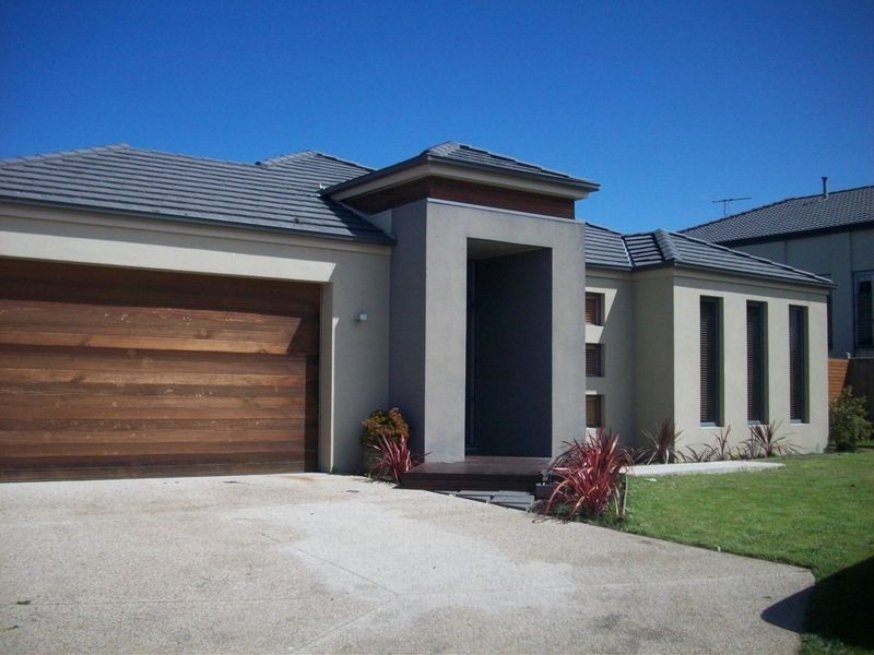 1 The Mews, Waterways VIC 3195