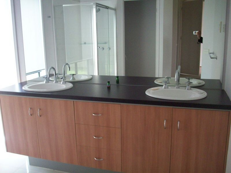 1 The Mews, Waterways VIC 3195