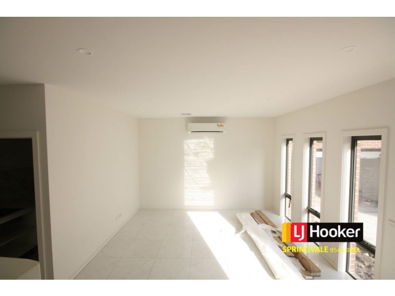 2/70 St Johns Avenue, Springvale VIC 3171
