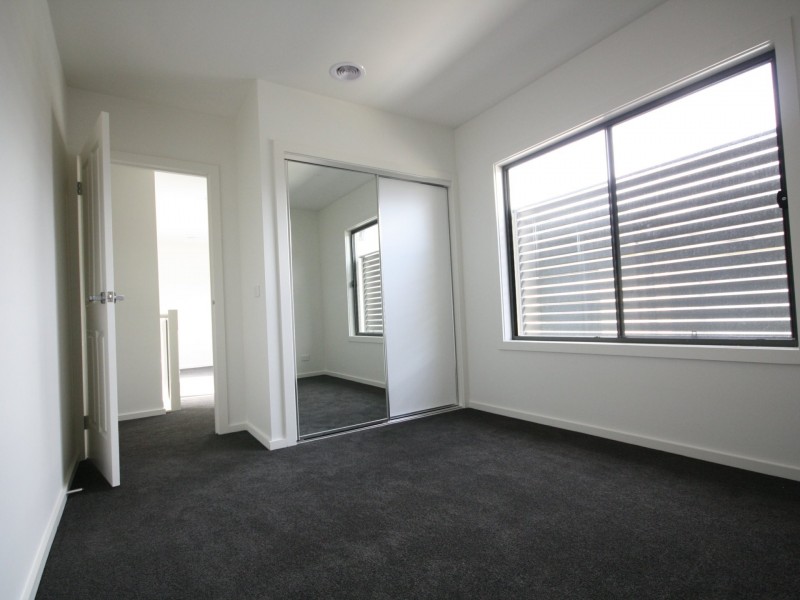 2/70 St Johns Avenue, Springvale VIC 3171