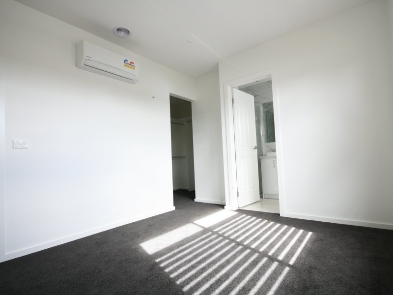 2/70 St Johns Avenue, Springvale VIC 3171