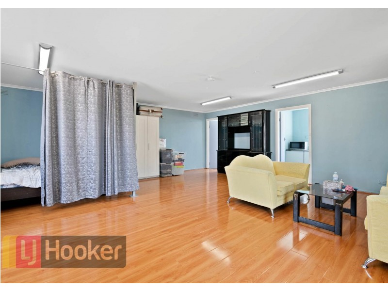 39 Moncur Ave, Springvale VIC 3171