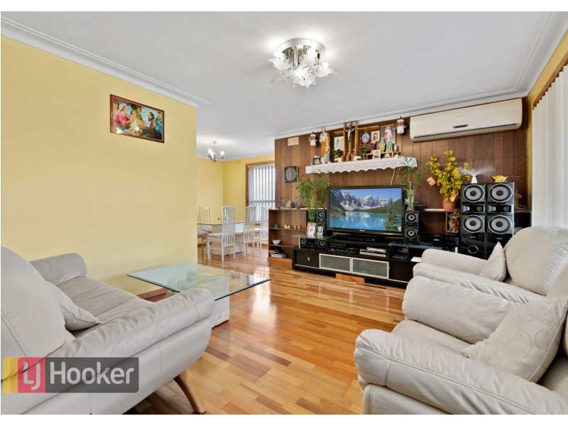 13 GARNSWORTHY ST, Springvale VIC 3171