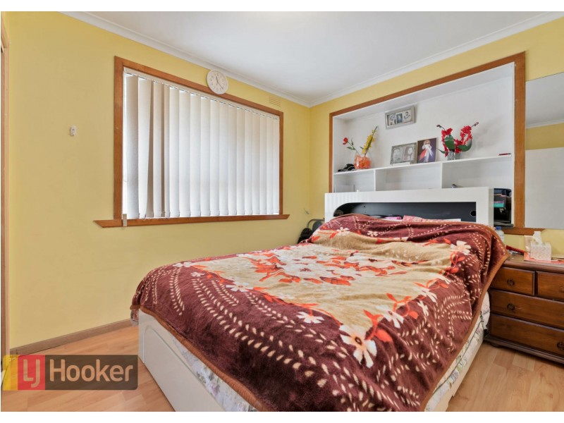 13 GARNSWORTHY ST, Springvale VIC 3171