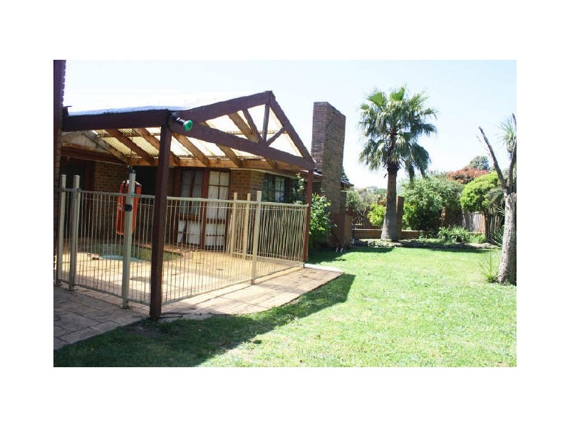 5 Hughes Court, Hampton Park VIC 3976