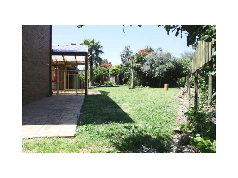 5 Hughes Court, Hampton Park VIC 3976