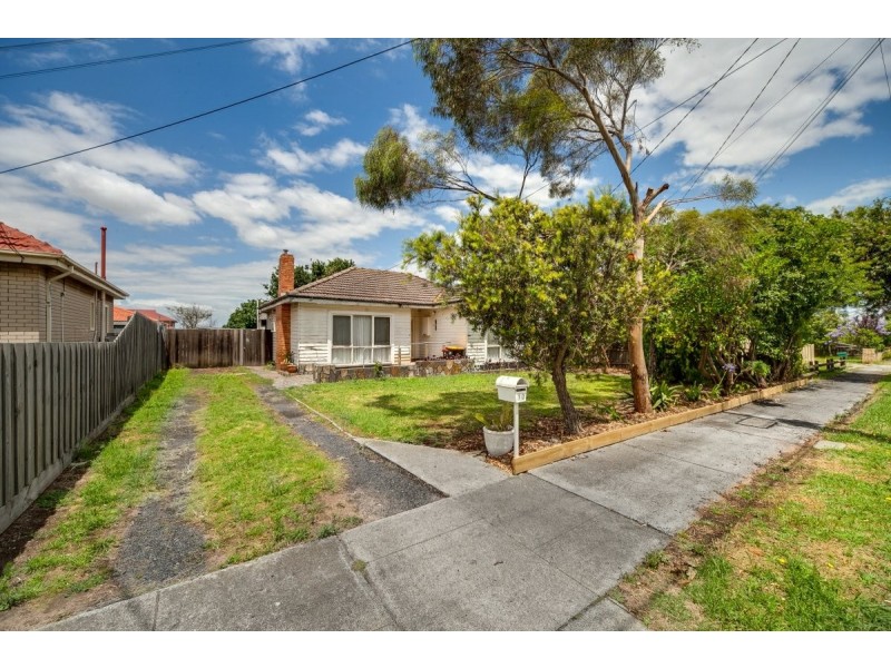 10 WHITESIDE STREET, Springvale VIC 3171