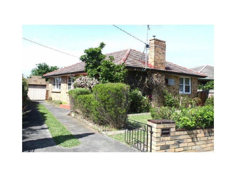 8 Eve Court, Springvale VIC 3171