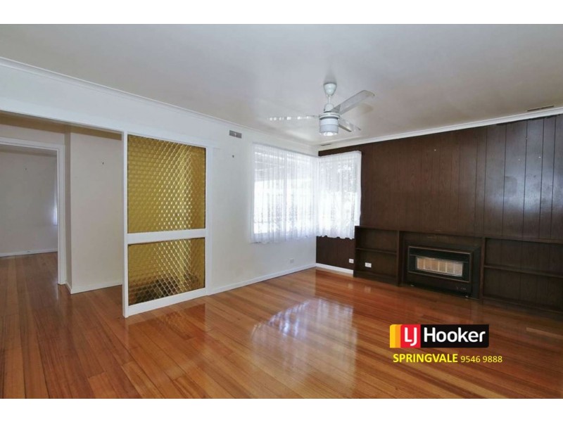 8 Grayling Crescent, Keysborough VIC 3173