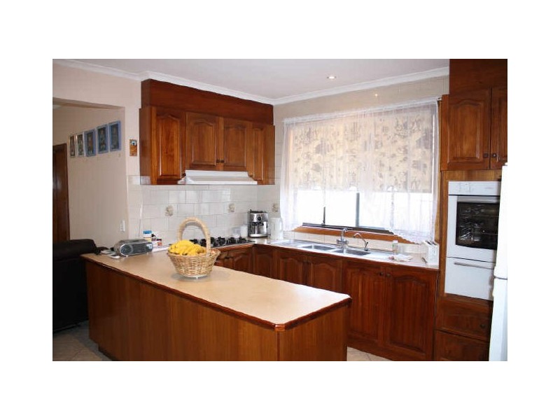 41 Moncur Avenue, Springvale VIC 3171