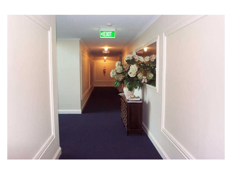 10/8 St James Avenue, Springvale VIC 3171