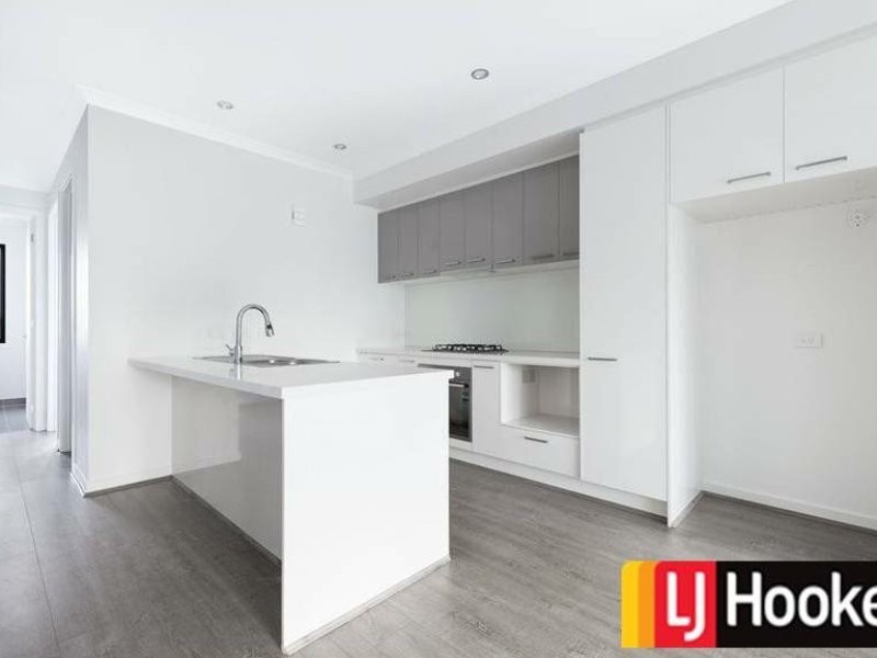 32a VIEW RD, Springvale VIC 3171