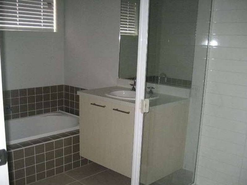 3 Amber Close, Springvale South VIC 3172