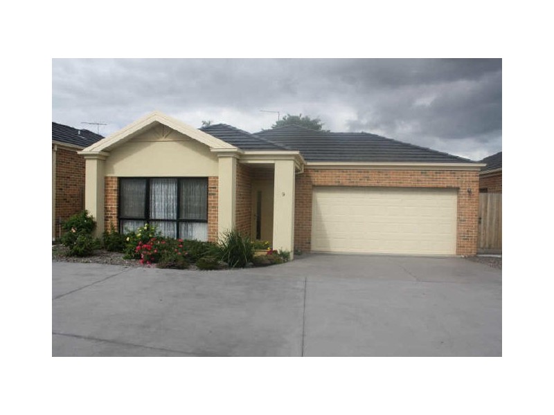 9/13 Golden Grove, Springvale South VIC 3172