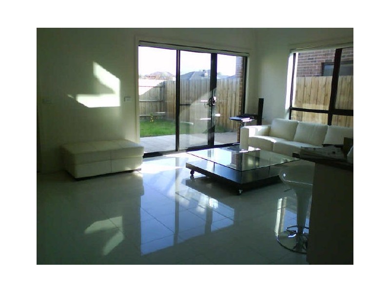 9/13 Golden Grove, Springvale South VIC 3172