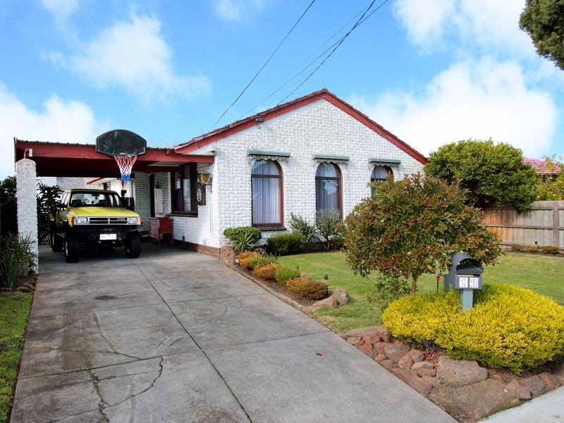 12 Malcolm Crescent, Keysborough VIC 3173