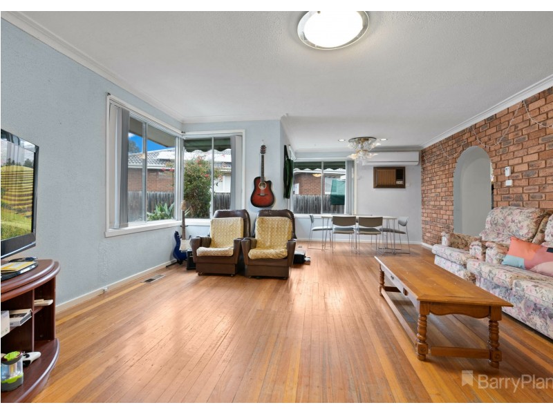 10 VISTULA CRT, Springvale South VIC 3172