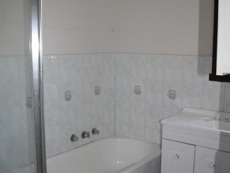 1/1 The Crescent, Springvale VIC 3171