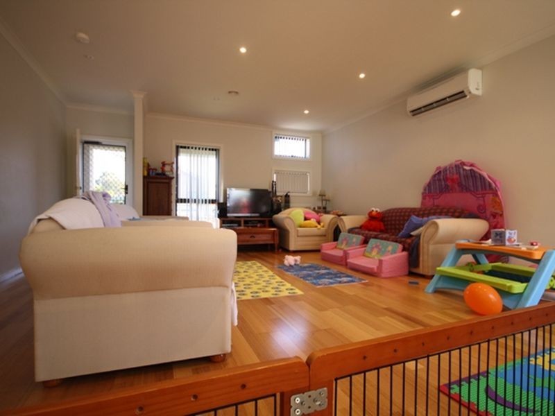 1 Rhodes Street, Springvale VIC 3171