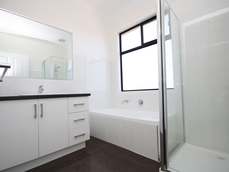 99 Buckley Street, Noble Park VIC 3174