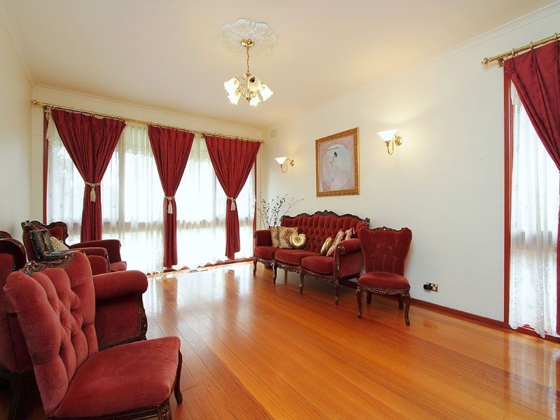 2 Leanne Crescent, Keysborough VIC 3173