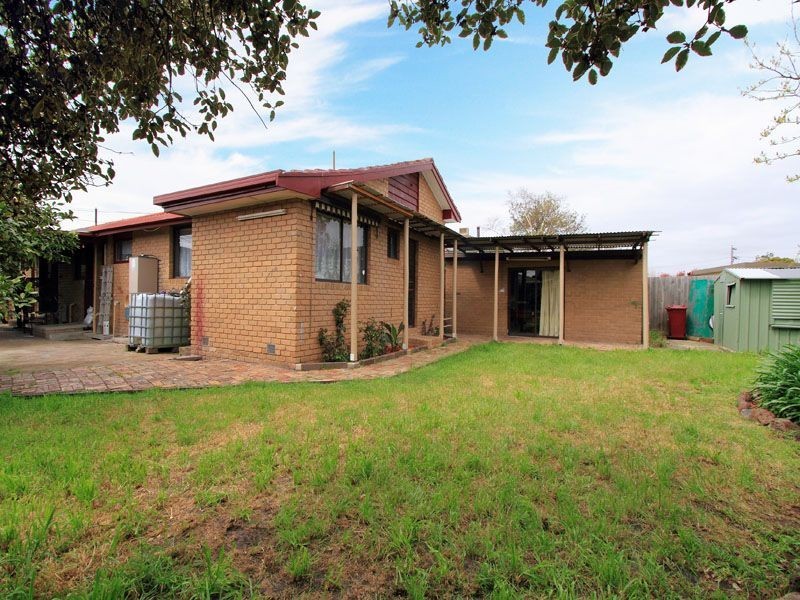 2 Leanne Crescent, Keysborough VIC 3173