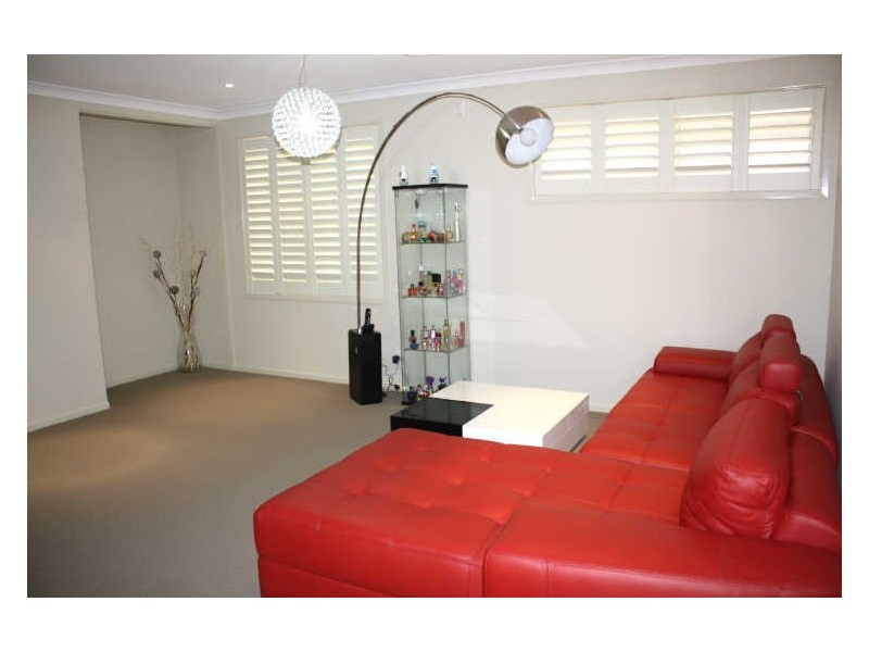 24 Greenview Terrace, Keysborough VIC 3173