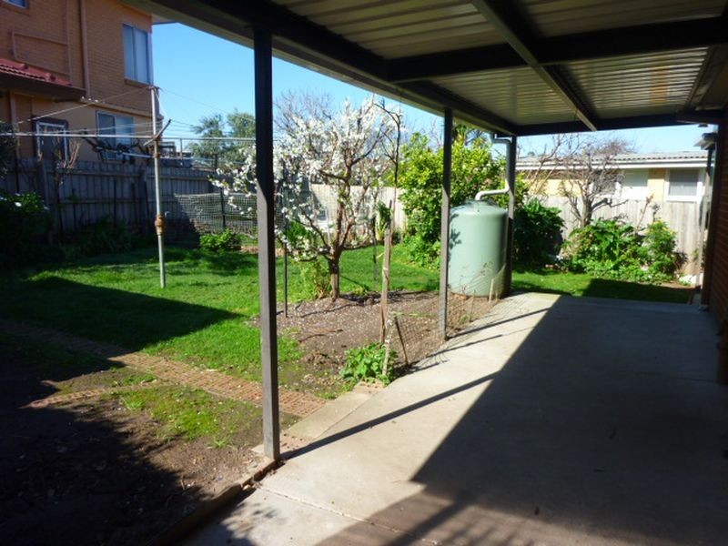 2/37 Gove Street, Springvale VIC 3171