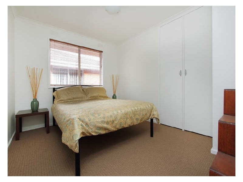 15 Mckirdy Street, Springvale VIC 3171