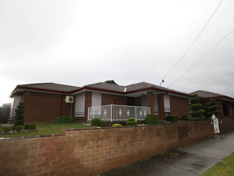 25 SNOWGUM COURT,, Keysborough VIC 3173