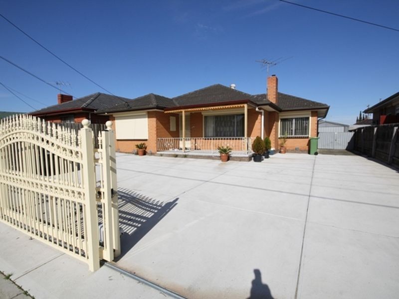 40 Hanleth Avenue, Springvale VIC 3171