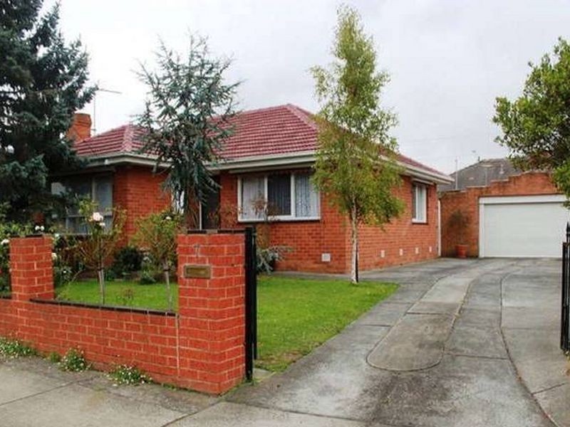 7 Page Close, Noble Park VIC 3174