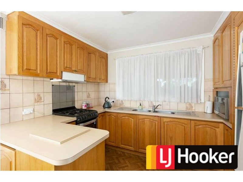 81 Liverpool Drive, Keysborough VIC 3173